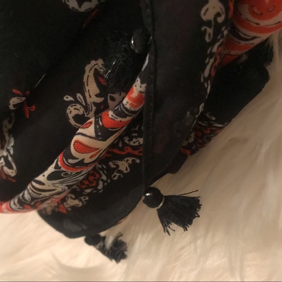 🎊HOST PICK🎊 NWOT Set of Two Loft Scarves - Picture 3 of 5